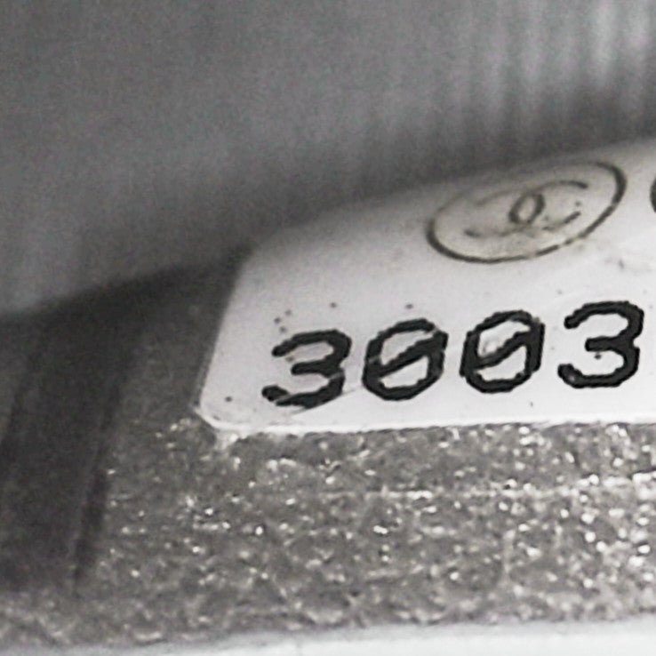 Metallic Lambskin Quilted Clutch With Chain Silver - Image 9