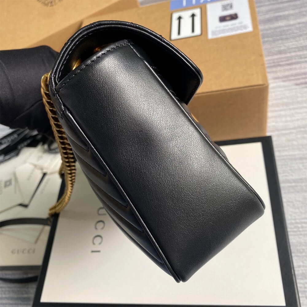 GUCCI Black & Gold Small Shoulder Bag – Quilted Leather Crossbody with Double G Chain - Image 5
