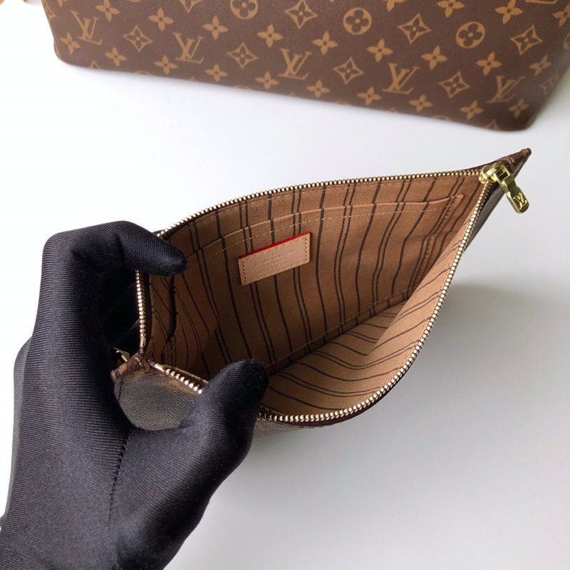 Louis Vuitton Monogram Shopping Tote – 51 White Leather with Brown Interior, Large Capacity Designer Shoulder Bag - Image 4