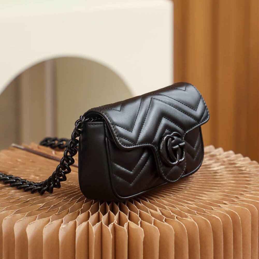Gucci GG Marmont Mini Shoulder Bag – Black Quilted Leather Crossbody - Image 4