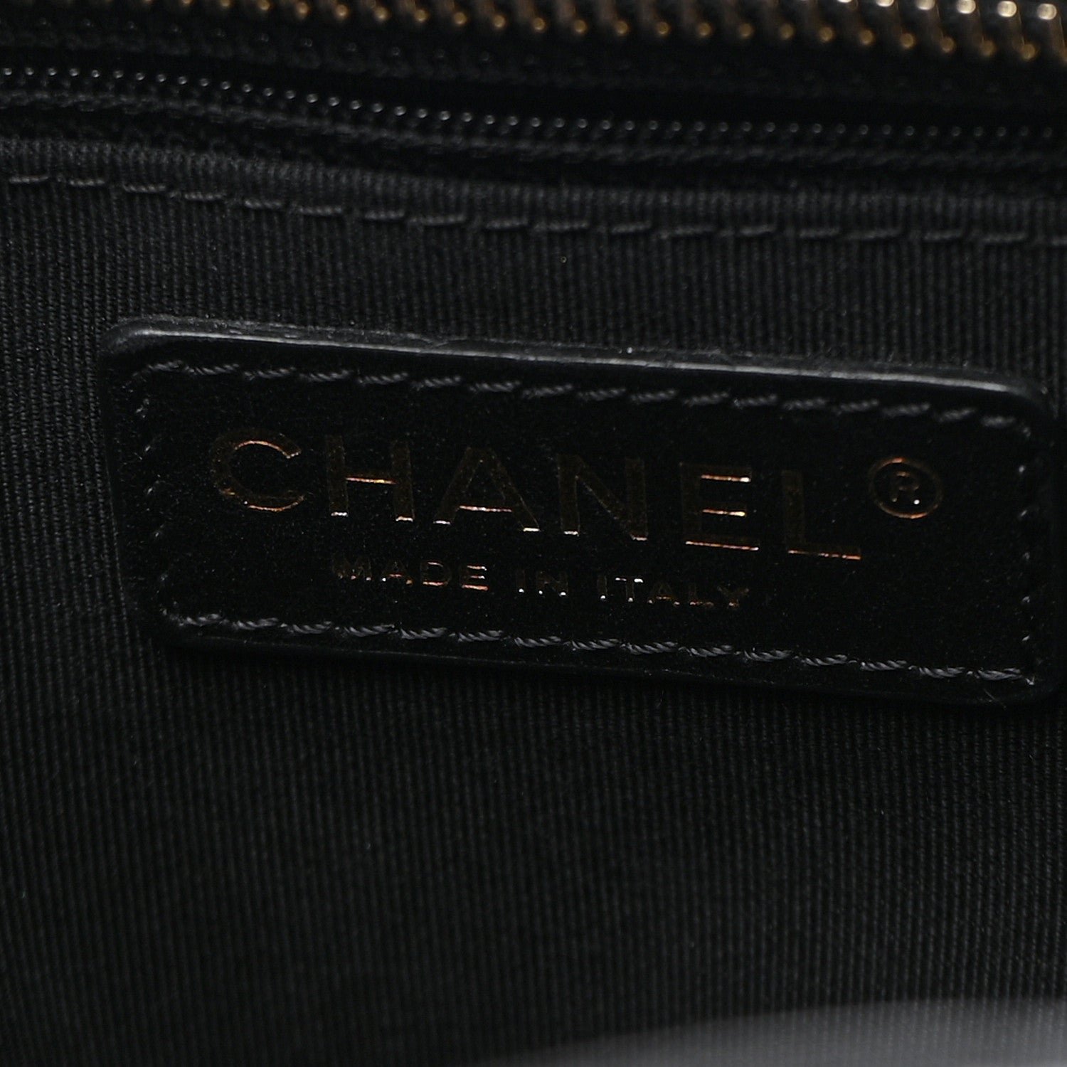 Calfskin Quilted CC Medium Vanity Case Black - Image 9