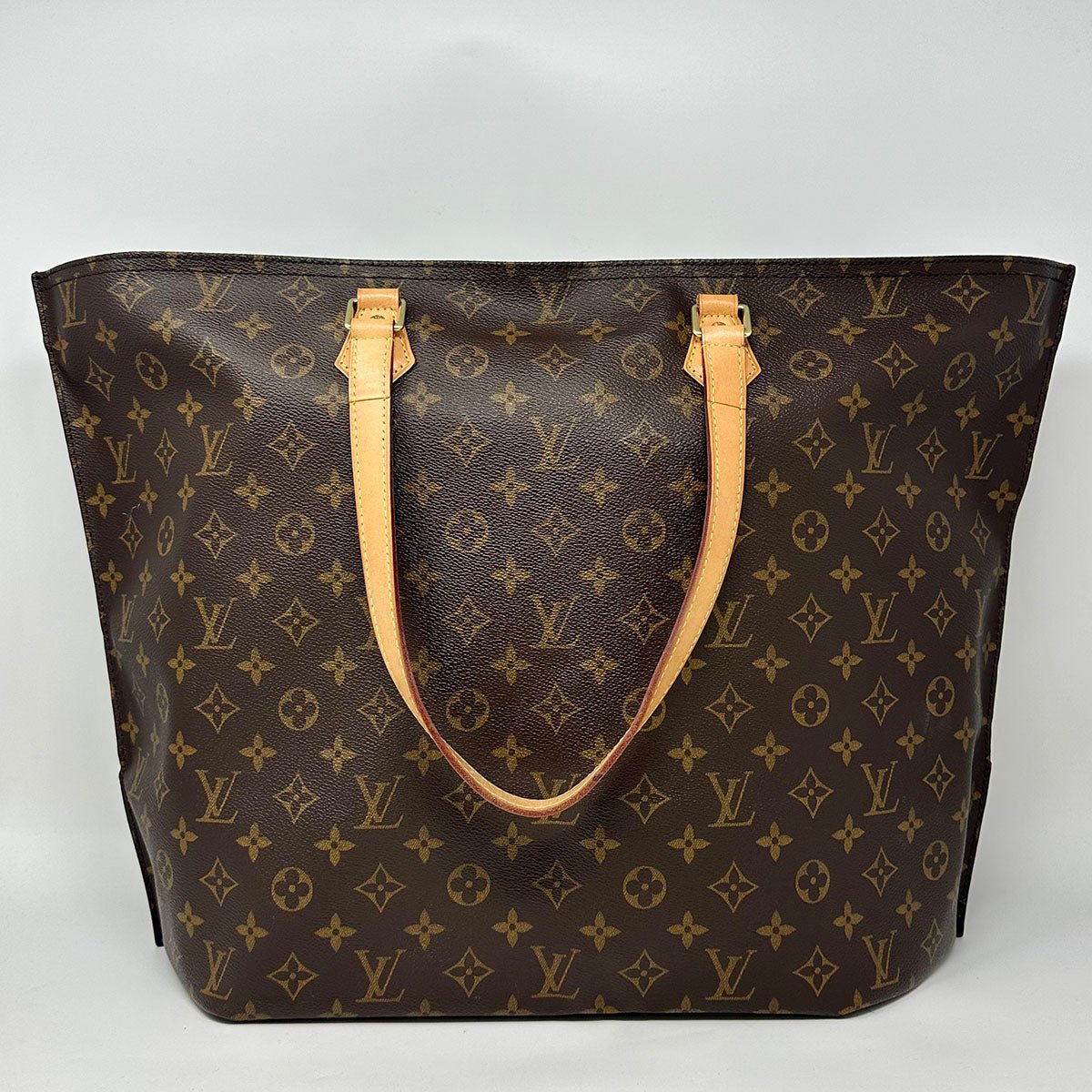 Louis Vuitton Tote - Image 4