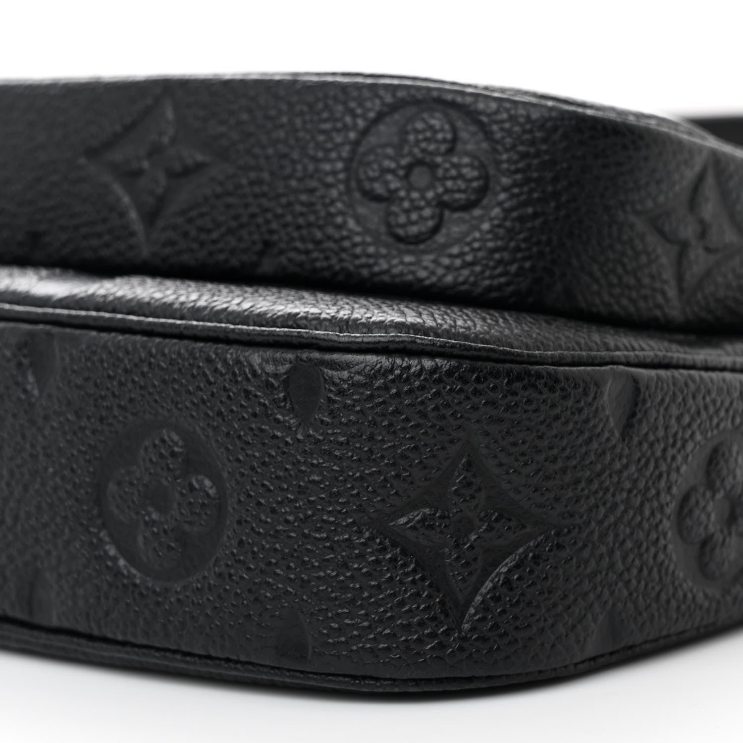 Empreinte Monogram Giant Multi Pochette Accessories Black - Image 10