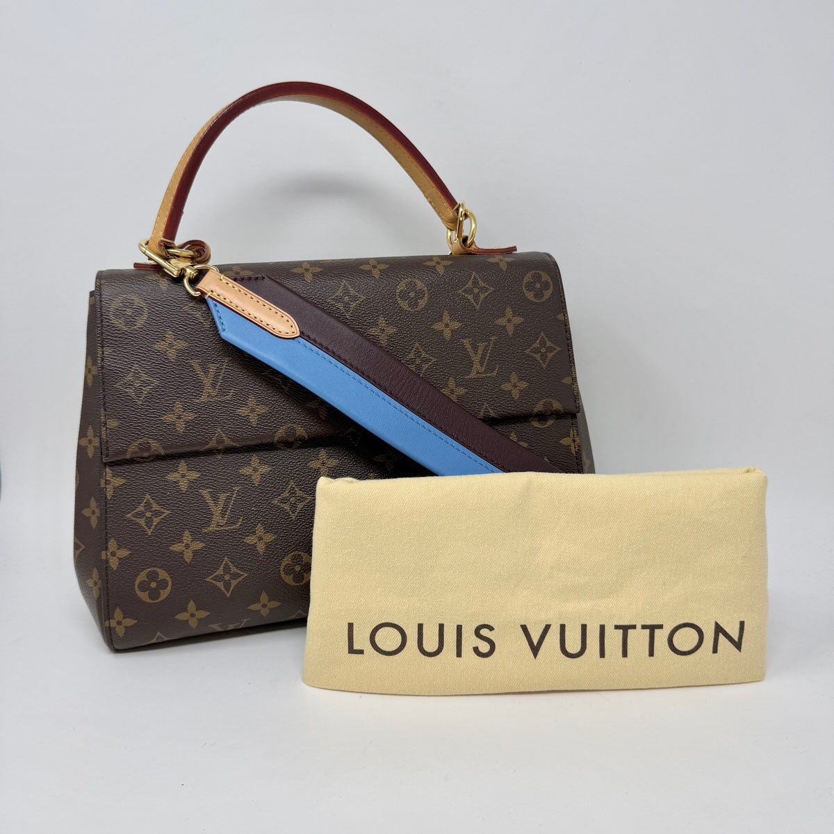 Louis Vuitton 2019 Cluny MM bag - Image 11