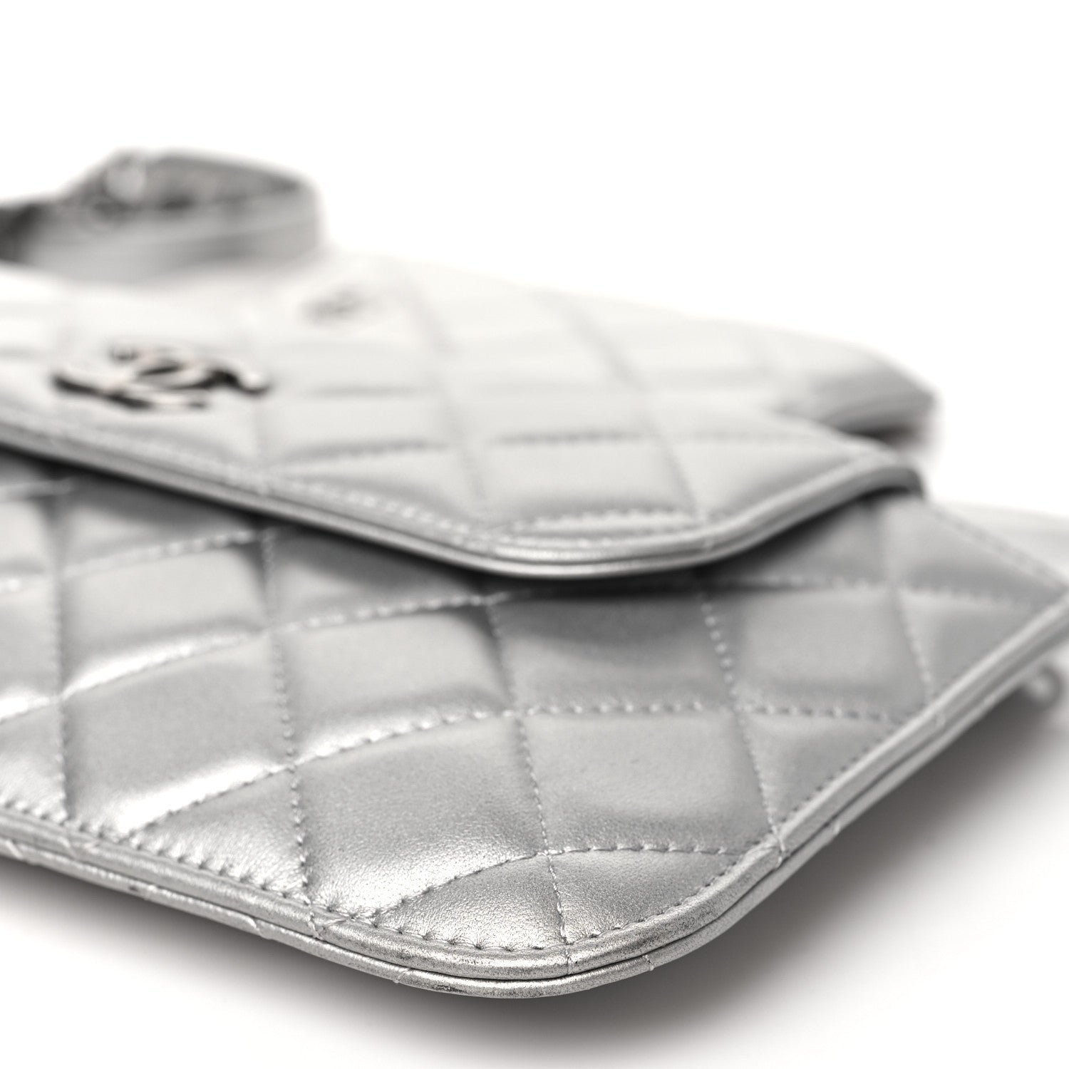 Metallic Lambskin Quilted Clutch With Chain Silver - Image 12