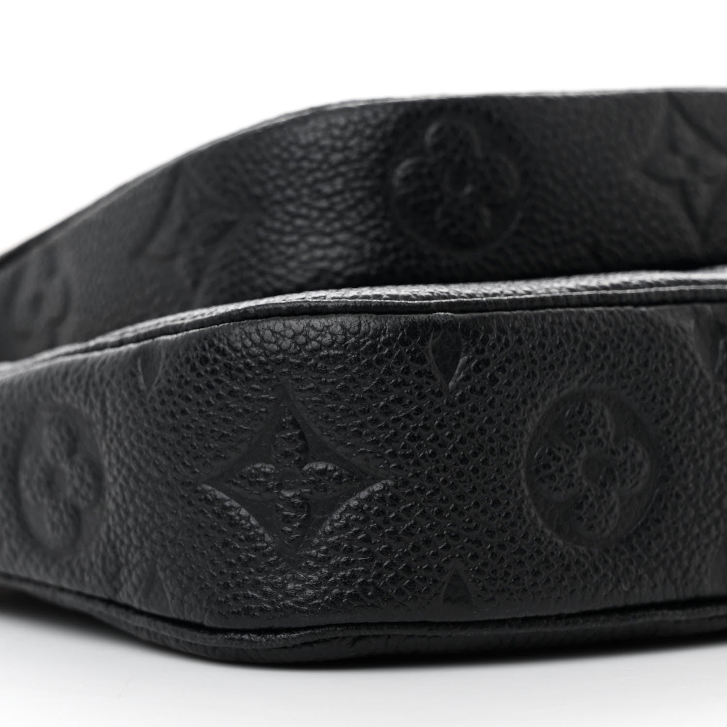 Empreinte Monogram Giant Multi Pochette Accessories Black - Image 9