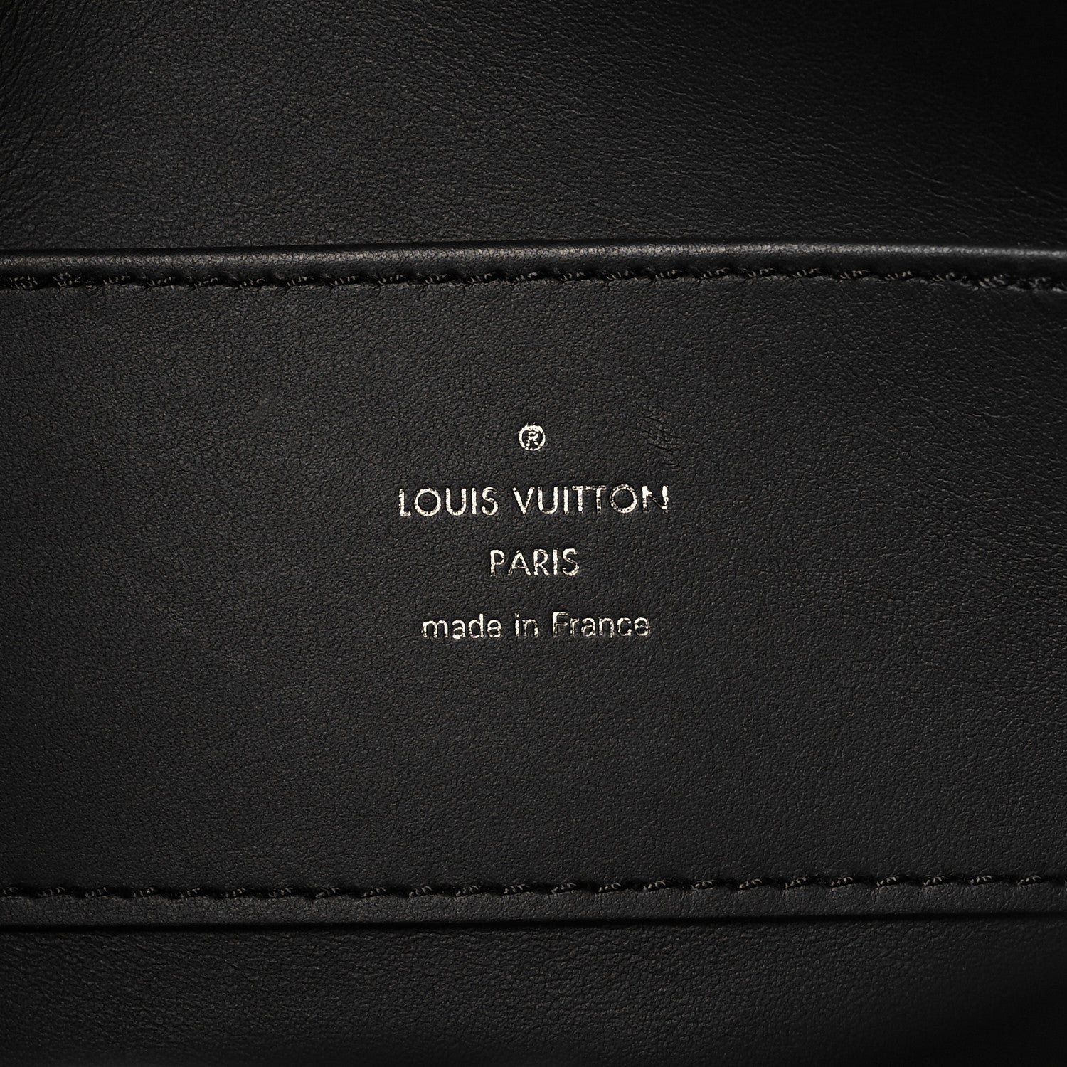Taurillon Capucines GM Souple Matte Black - Image 7