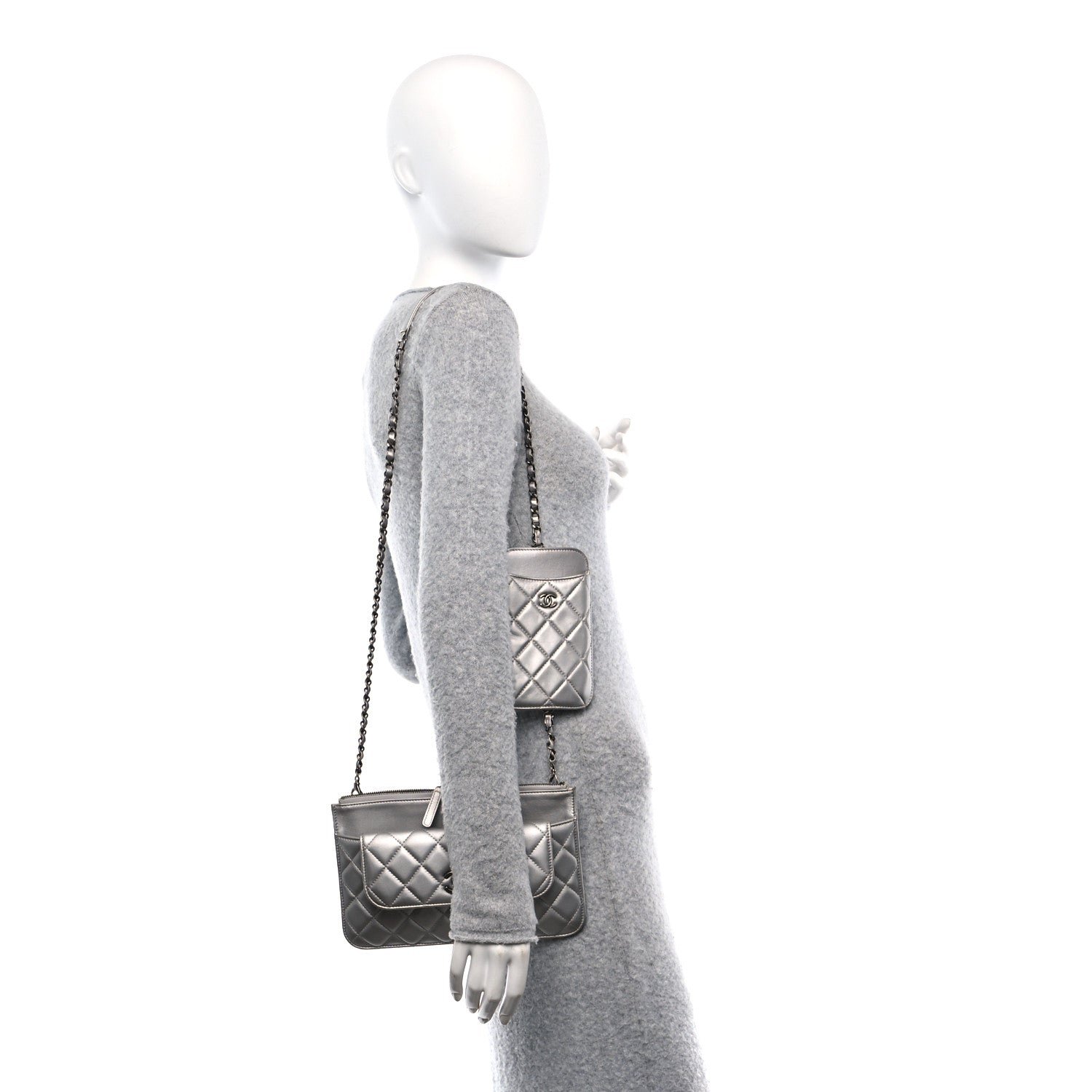 Metallic Lambskin Quilted Clutch With Chain Silver - Image 2