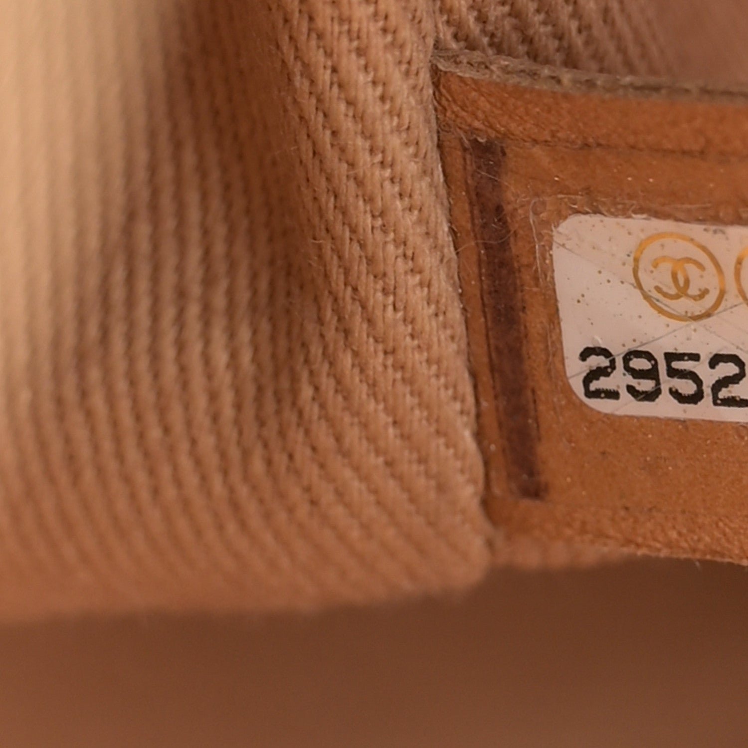 Caviar Quilted Large Business Affinity Shopping Bag Beige - Image 7