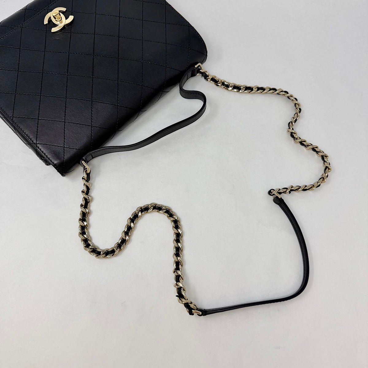 Chanel Quilted Handle Bag - Image 6