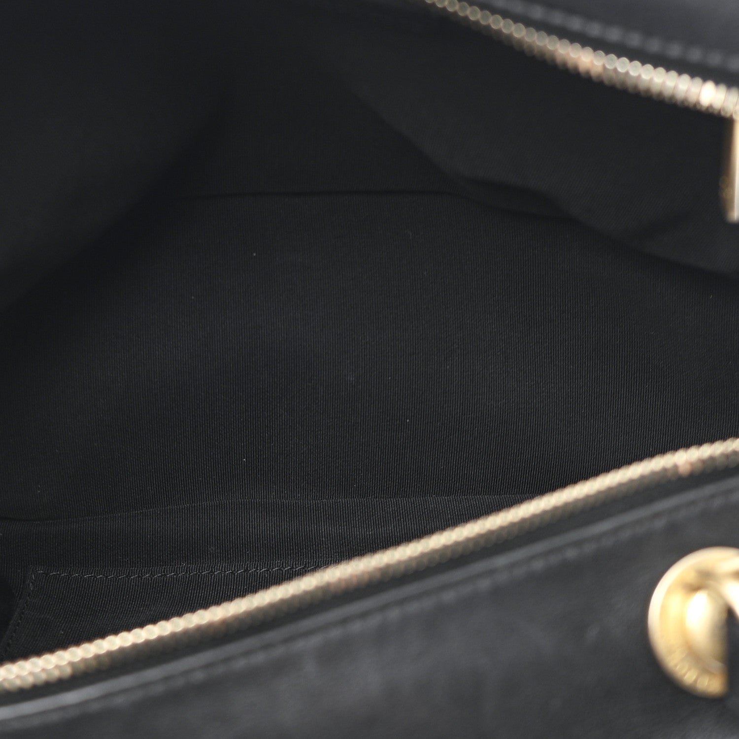 Calfskin Quilted CC Medium Vanity Case Black - Image 10