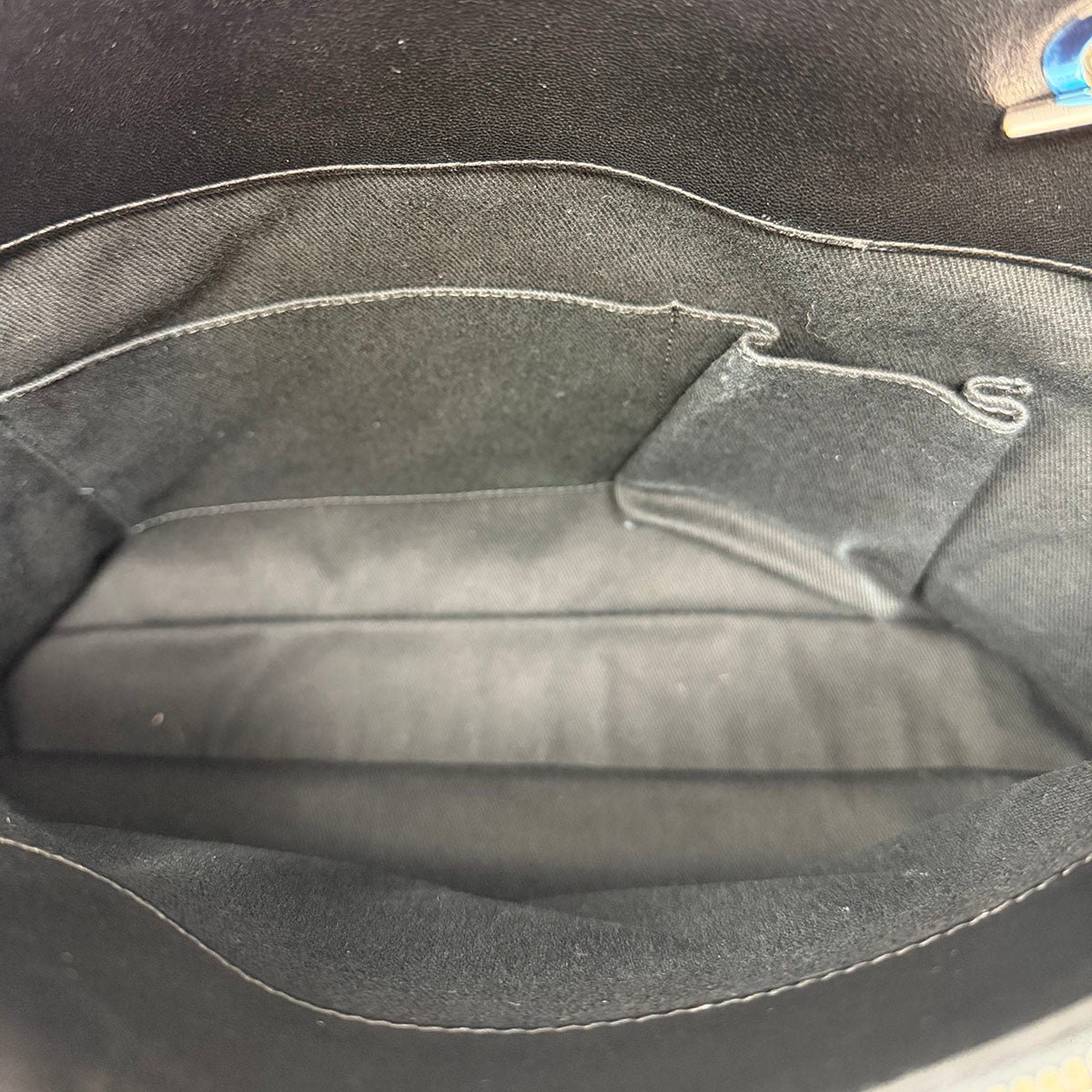 Chanel Large Quilted Tote - Image 10